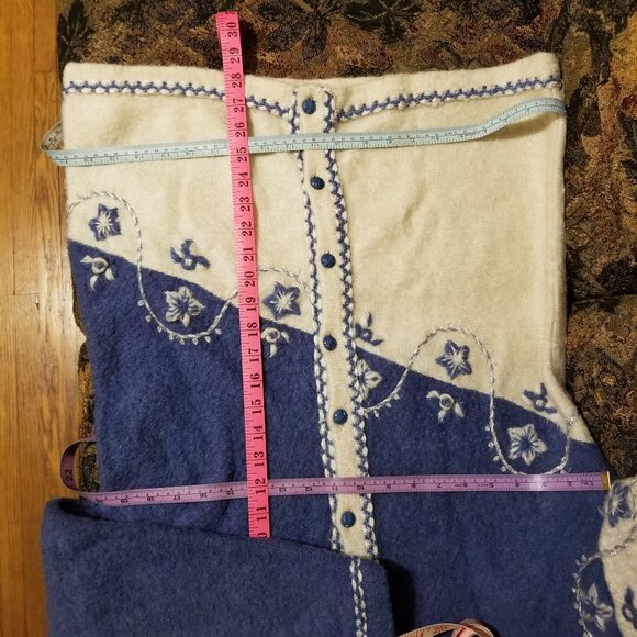 Striking blue & white wool, art jacket/cardigan, embroidery, beads, flowers, M - Picture 8 of 8